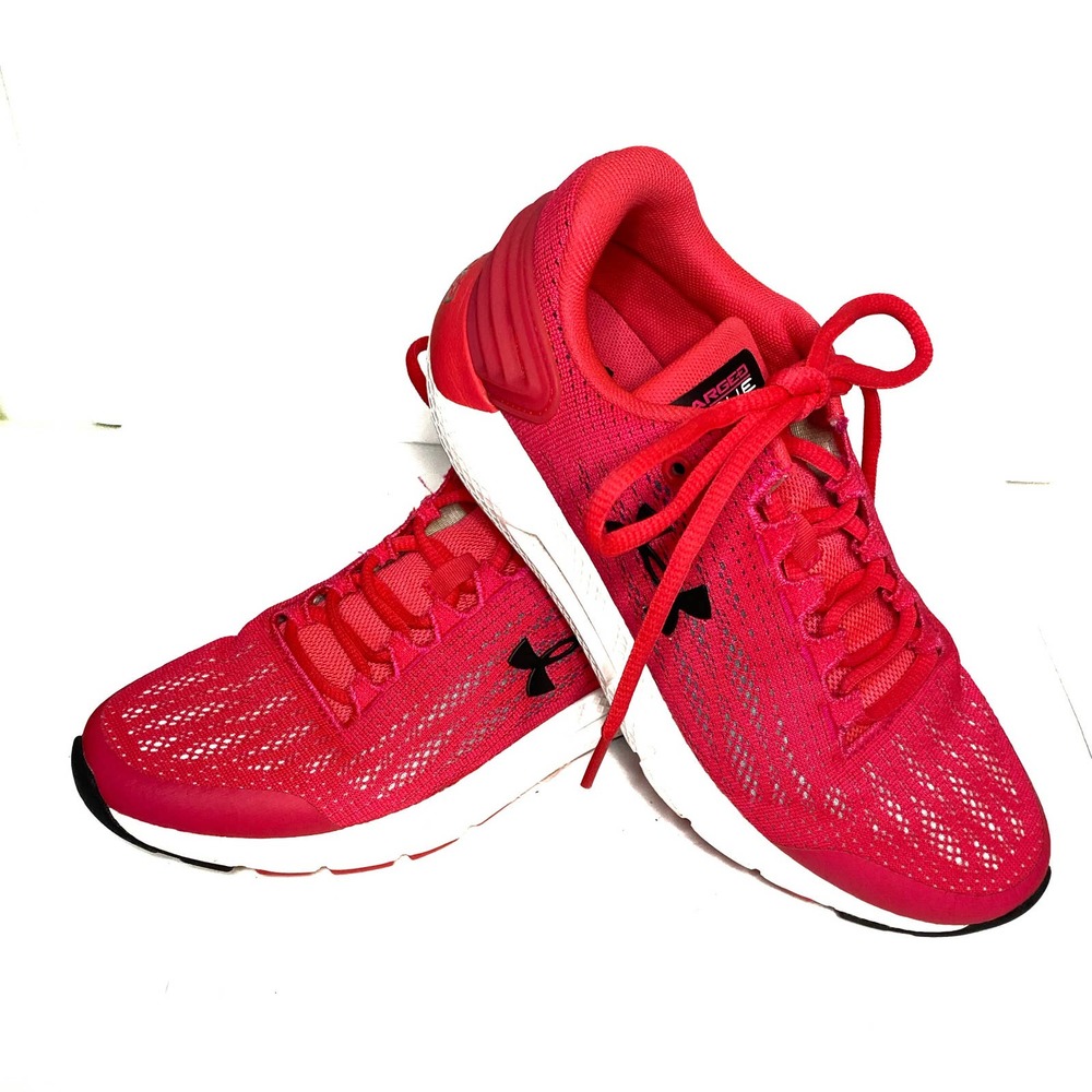 Under Armour Charged Rogue Running Shoe Sz 6 Youth/Women Size 7.5, Hot P…